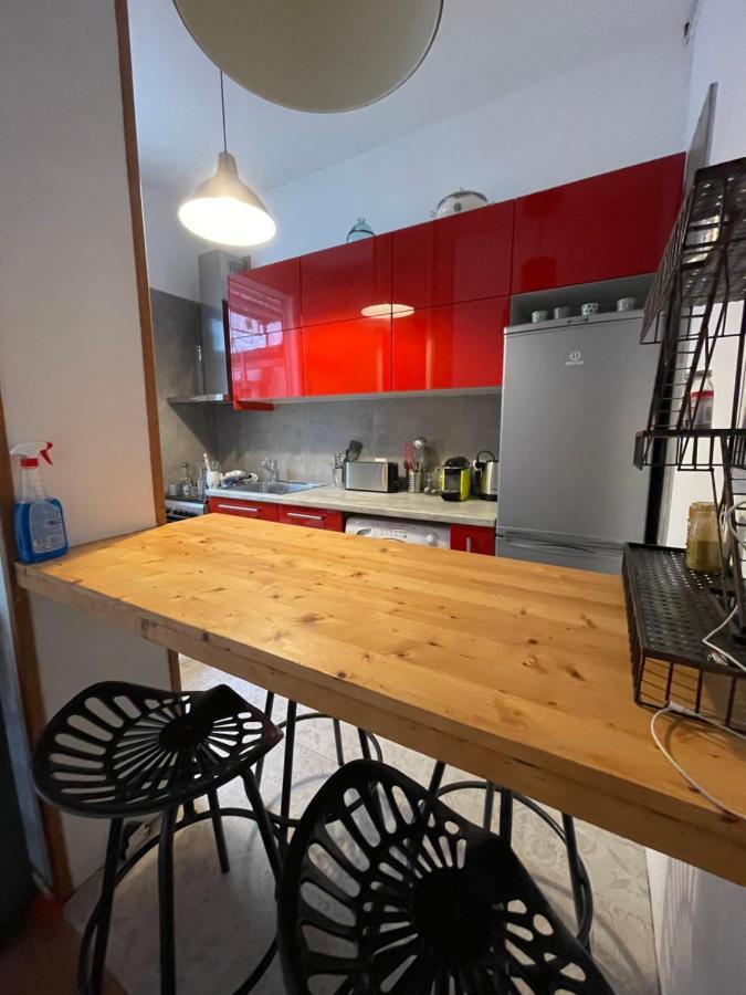 Maison De Ville Cosy Canal Saint Martin Paris Extérieur photo